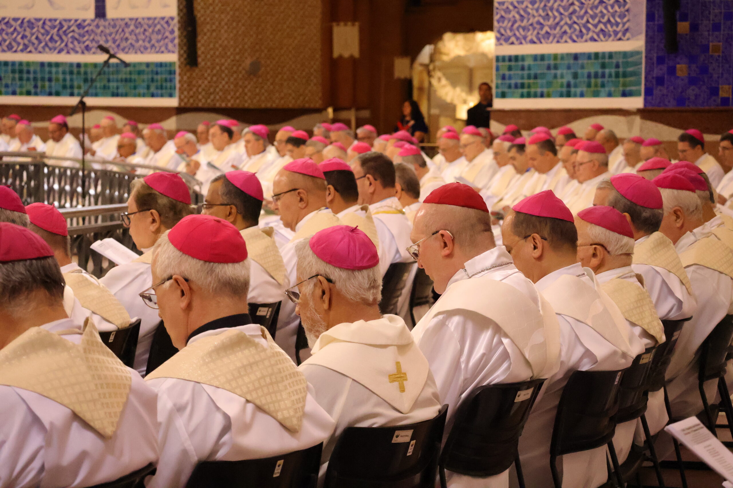 Bispos reunidos na Assembleia Geral da CNBB em Aparecida