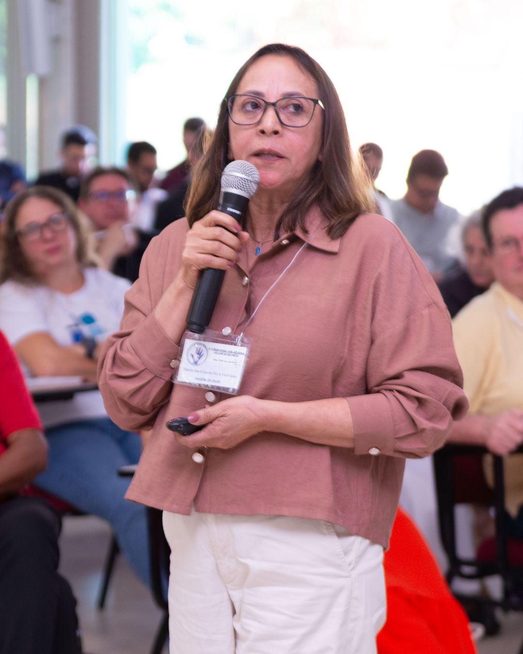 Maria das Graças Silva Gervásio durante reflexão sobre a primeira infância